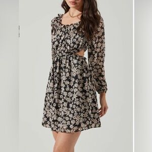 Astr Black and Cream Floral Long Sleeve Mini Dress